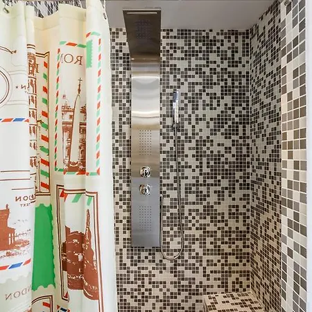 Sevillahome- Ave Cesar セビリア