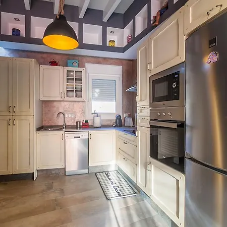 Sevillahome- Ave Cesar アパート *